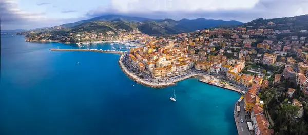 Włochy Toskania Wakacyjne Destynacje Piękne Nadmorskie Miasto Porto Santo Stefano Zdjęcie Stockowe