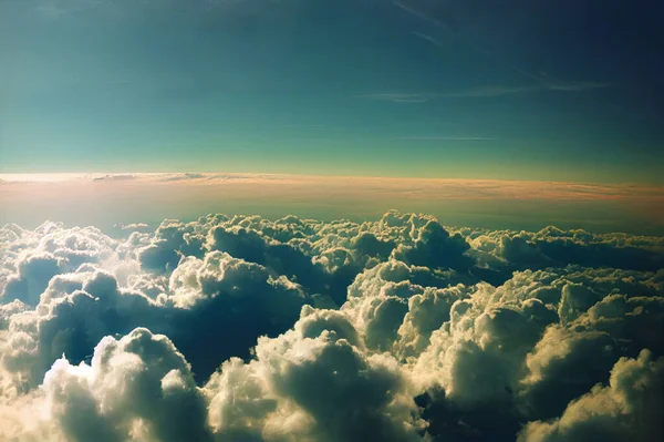 Δημιουργική Απεικόνιση Των Νεφών Στον Ουρανό Σύννεφα Όπως Εμφανίζονταν Μέσα — Φωτογραφία Αρχείου