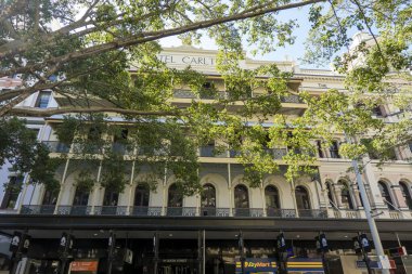 Brisbane, Queensland, Avustralya - Kasım 2022: Kentteki tarihi bir binanın dış cephesi.