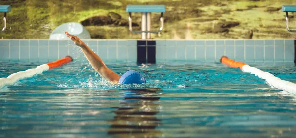 Woman Swimming Swimming Hat Swimsuit Swimming Pool — Stockfoto