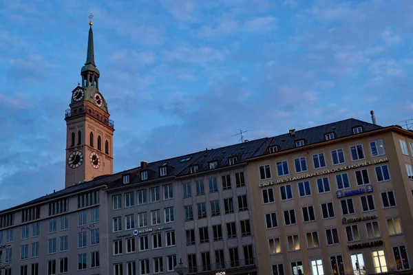 Мюнхен Бавария Германия Апреля 2023 Офисы Окружающие Мариенплац Мюнхене Могут — стоковое фото