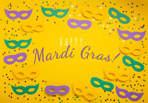 Mardi Gras Gouden Kleur Kralen Met Masquerade Festival Carnaval Maskers — Stockfoto