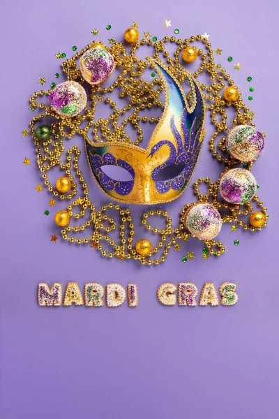 Mardi Gras King Cake Cupcake Muffins Masquerade Festival Carnival Mask — Zdjęcie stockowe