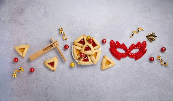 การเฉล มฉลองว นหย ดเทศกาลย แฮมสเปนเชนอร ขนมสามเหล ากากคาร แดง เคร องท — ภาพถ่ายสต็อก
