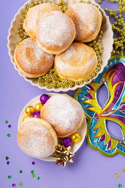 Mardi Gras King Cake Doughnuts Donuts Masquerade Festival Carnival Mask — Stockfoto