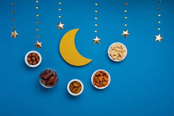 Ramadan Kareem Concept Date Fruits Cashew Nuts Almonds Crescent Moon — ストック写真