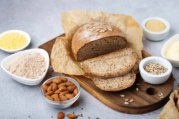 Gluten Free Homemade Bread Healthy Eating Dieting Balanced Food Concept — Stockfoto