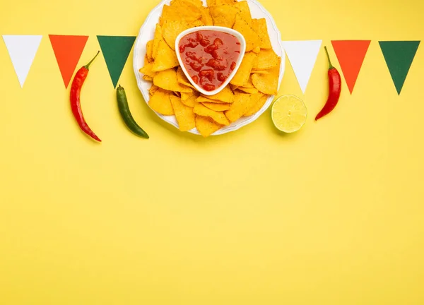 Μεξικάνικο Φόντο Φιέστα Παραδοσιακά Μεξικάνικα Nachos Chips Πιπεριές Τσίλι Και — Φωτογραφία Αρχείου