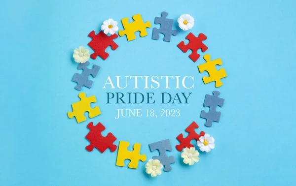 День Гордости Аутистов Концепция Всемирного Дня Информированности Аутизме Красочная Головоломка — стоковое фото