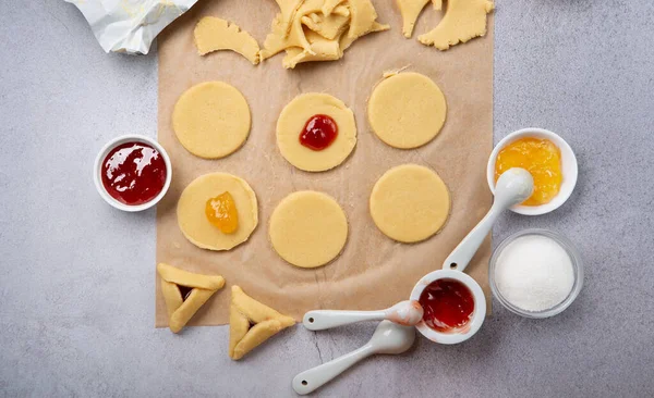 Making Homemade Jewish Holiday Pastry Hamantaschen Cookies Purim Celebration Carnival — Stock Photo, Image
