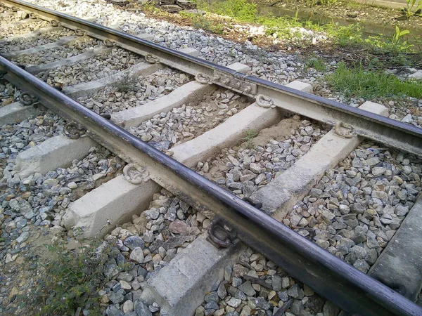Uzavření Železničních Kolejí Betonových Železničních Pražců — Stock fotografie