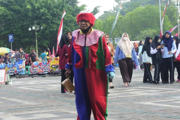 Pria Pengemis Berkostum Badut Alun Alun Blora Jawa Tengah Indonesia — Stok Foto