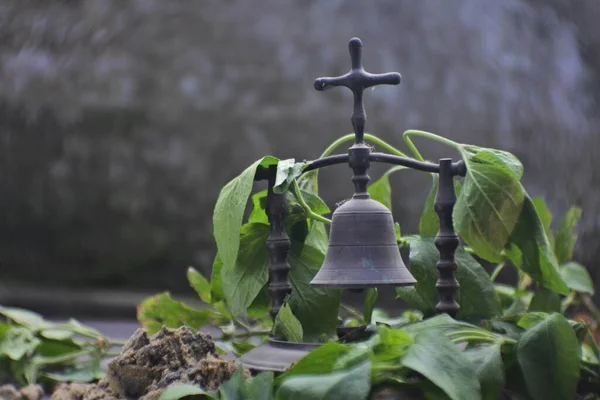 Rytualny Dzwon Piasku Jako Symbol Oświecenia Religijne Sprawy — Zdjęcie stockowe
