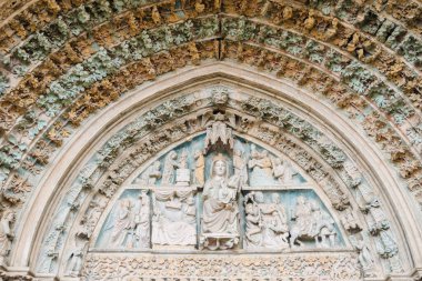 Detail of the main portico of the church of Santa Maria de la Real de Olite, Navarra.
