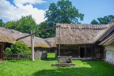 Kırsal kesimde geleneksel kuzeyli evleri..