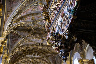 Kopenhag 'daki Frederiksborg şatosunun kilisesindeki güzel orgun süslemesi..