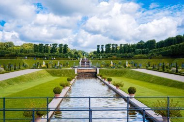 Kopenhag 'daki Frederiksborg kalesinin değerli bahçeleri.