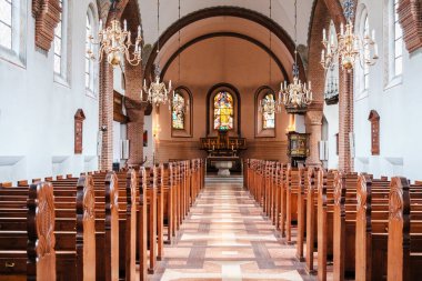 Danimarka 'da güzel ve basit bir Protestan kilisesinin içinde..