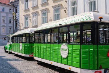 Ljubljana, Slovenya - 28 Temmuz 2024: Ljubljana 'da turizm treni