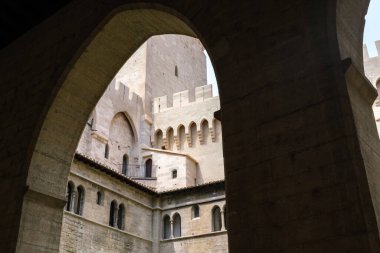 Avignon 'daki Papalık Sarayı' nın detayları.