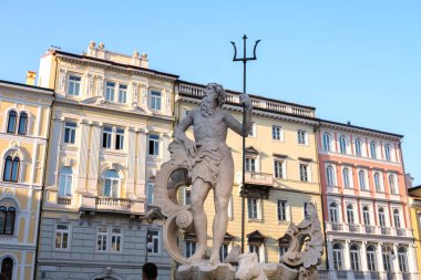 İtalya, Trieste 'deki Neptün Heykeli.
