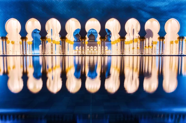 Sheikh Zayed Gran Mezquita Atardecer Abu Dhabi Emiratos Árabes Unidos —  Fotos de Stock