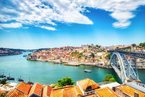 Portekiz Güneşli Bir Gününde Luis Köprüsü Douro Nehri Ile Porto — Stok fotoğraf