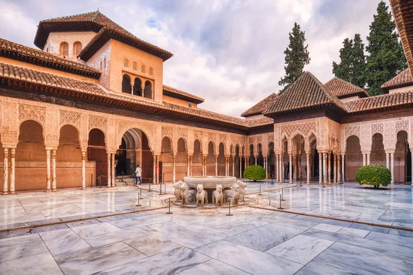 Wnętrze Alhambra Granadzie Andaluzja Hiszpania — Zdjęcie stockowe