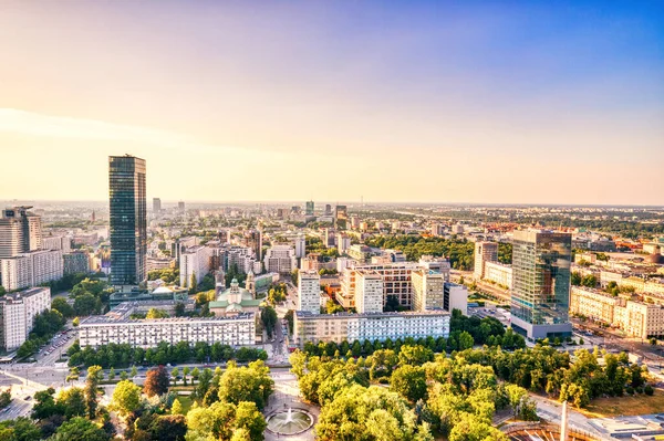 Vista Aérea Varsovia Con Rascacielos Modernos Atardecer Polonia —  Fotos de Stock