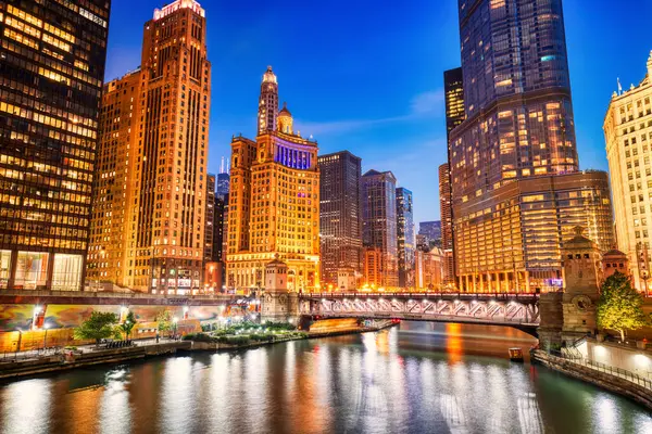 Chicago Downtown Cityscape Chicago River Dusk Illinois Stock Obrázky