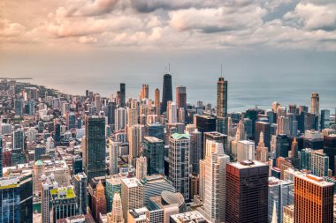 Chicago Havacılık Skyline View Sunset 'te Bulutlar, Illinois ile 