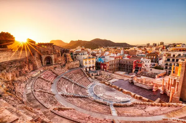 Cartagena 'daki Roma Tiyatrosu Sunset, Murcia, İspanya   