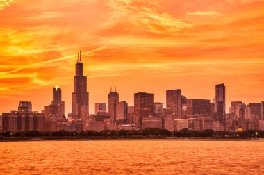 Chicago Skyline Michigan Gölü üzerinde Sunset, Illinois  
