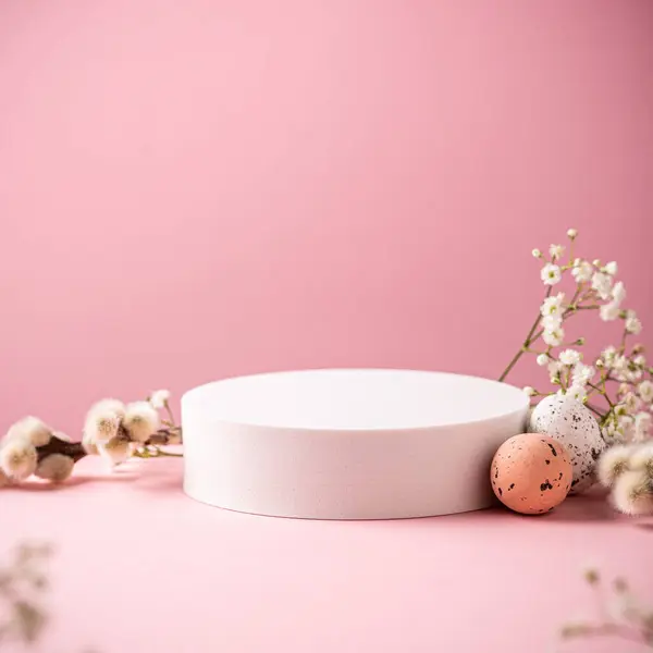 Abstract Empty White Podiums Products Presentation Exhibitions Pink Background Easter Лицензионные Стоковые Изображения