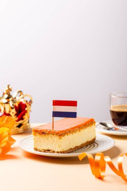 Arka planda Hollanda Etkinlik Kralları günü olan portakallı tatlı. Ulusal Bayram Koningsdag 27 Nisan 'da Hollanda' da. Kopya alanı ile Hollanda kültürü kavramı