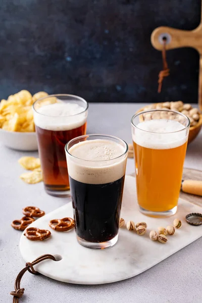 Variëteit Aan Bier Met Donkere Stout Traditioneel Pils Belgisch Wit — Stockfoto