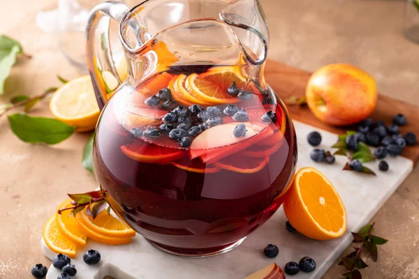 Refreshing Summer Berry Sangria Apples Oranges Blueberry Pitcher — Stock Photo, Image