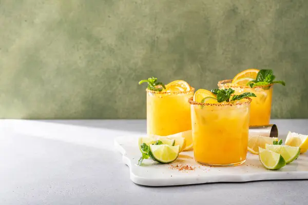 Spicy Orange Margarita Lime Orange Slices Garnished Mint Spicy Rim — Stock Photo, Image