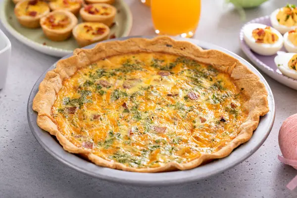 Ham and cheese quiche, recipe for Easter brunch or breakfast