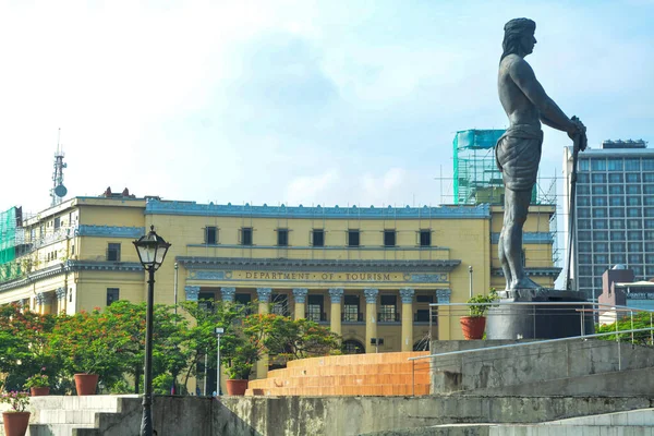 Rizal Park Manila Philippines July 2014 Department Tourism Building Located — 图库照片