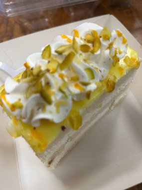 Bir pastanın mutfak fotoğrafı.