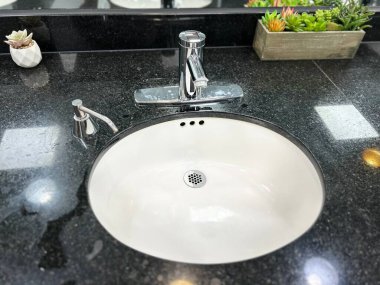 modern banyo lavabo ile iç