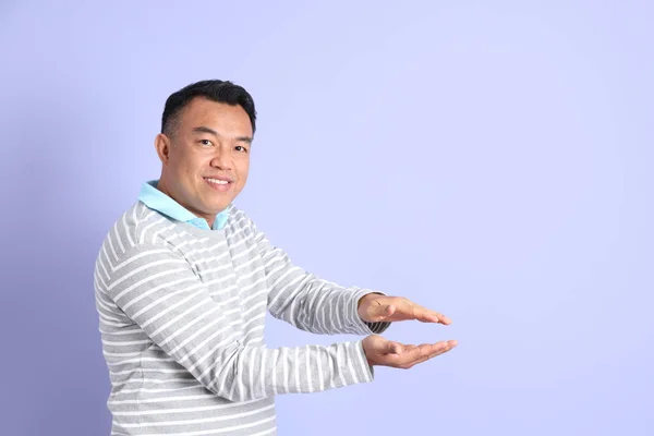40S Adult Asian Man Standing Purple Background — Stock Photo, Image