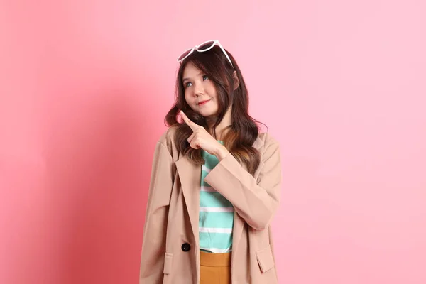 Young Adult Asian Woman Casual Clothes Pink Background — Stock Photo, Image