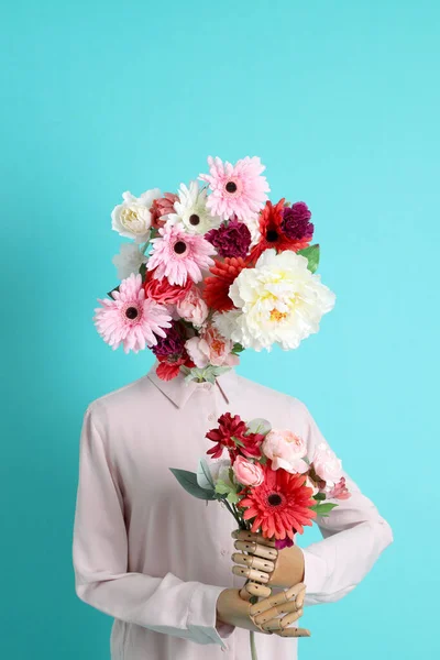 Koncepce Obrázek Ženské Figuríny Zdobené Květinou — Stock fotografie