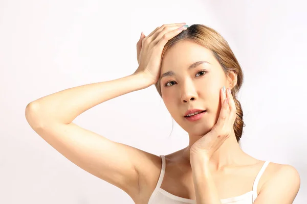 Bella Donna Asiatica Mostra Una Pelle Chiara Sullo Sfondo Bianco — Foto Stock