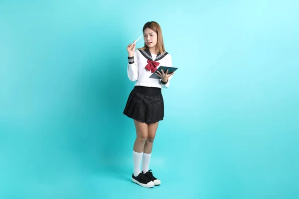 Ázsiai Lány Japán Diák Egyenruha Áll Zöld Háttér — Stock Fotó