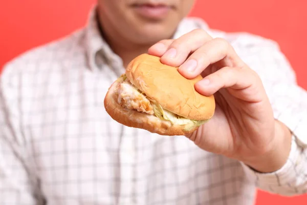 Азиат Ест Гамбургер Оранжевом Фоне — стоковое фото