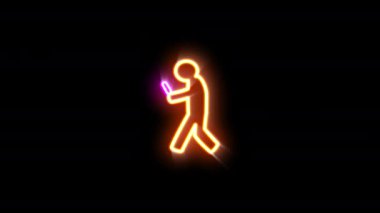 Siyah arkaplanda günlük yaşam simgesinde akıllı telefon kullanan yanıp sönen neon ışığı.