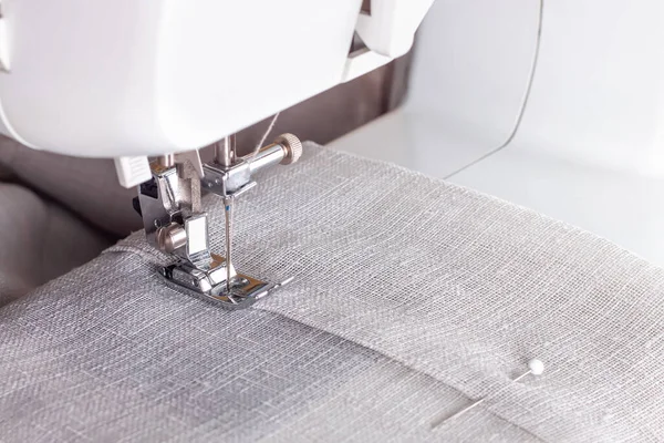 Modern Sewing Machine Presser Foot Linen Fabric Thread Closeup Copy — Zdjęcie stockowe